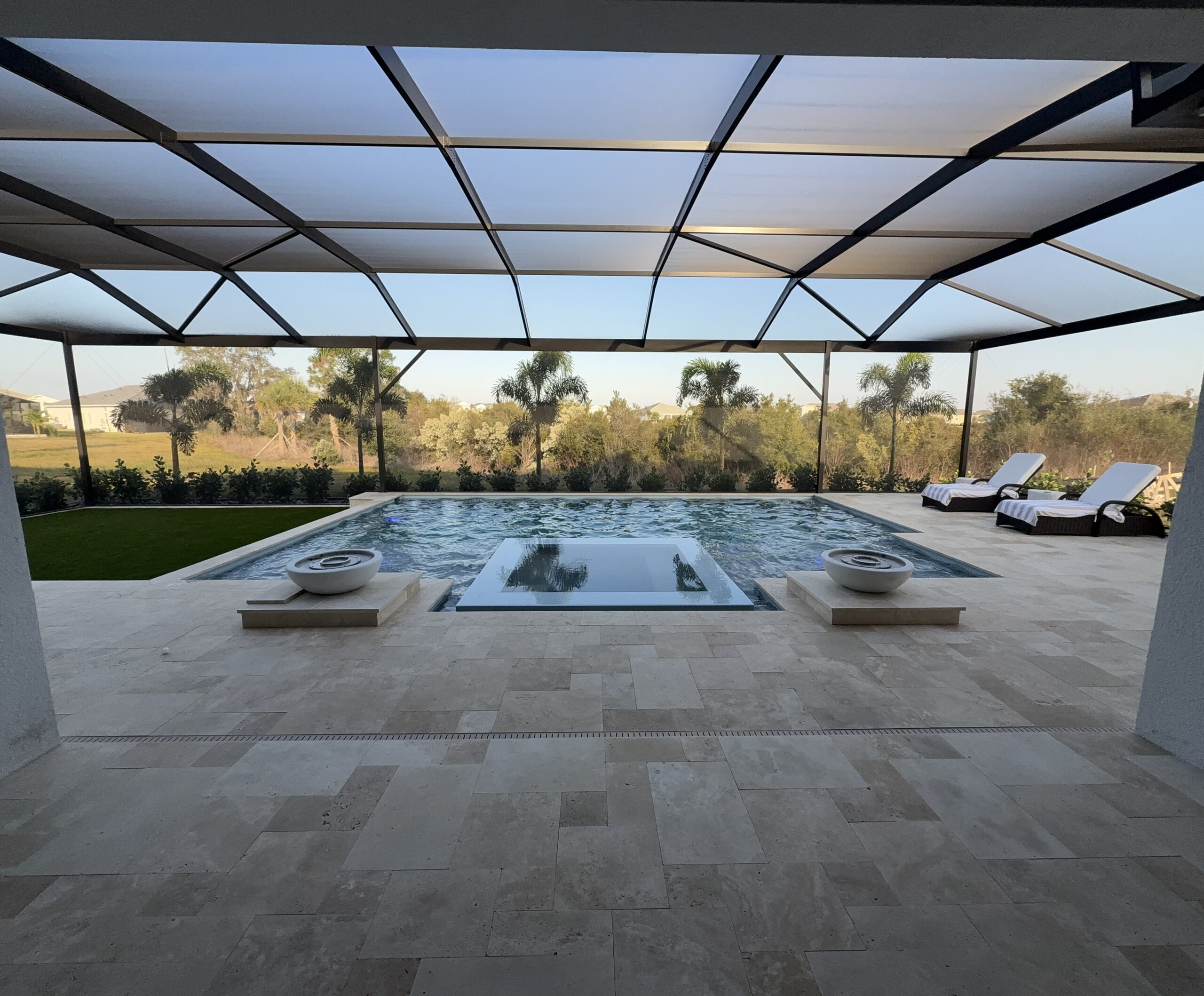 Modern Pool & Spa